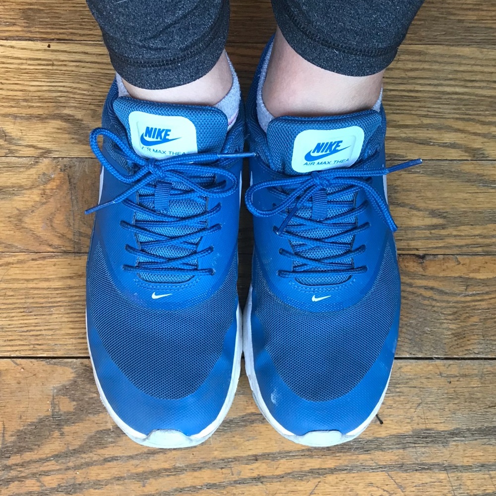 Nike Thea running shoes